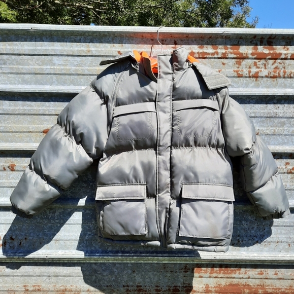Vintage Style Heavy-duty Arizona Puffer Coat With Removable Sleeves and Hood - Picture 3 of 14